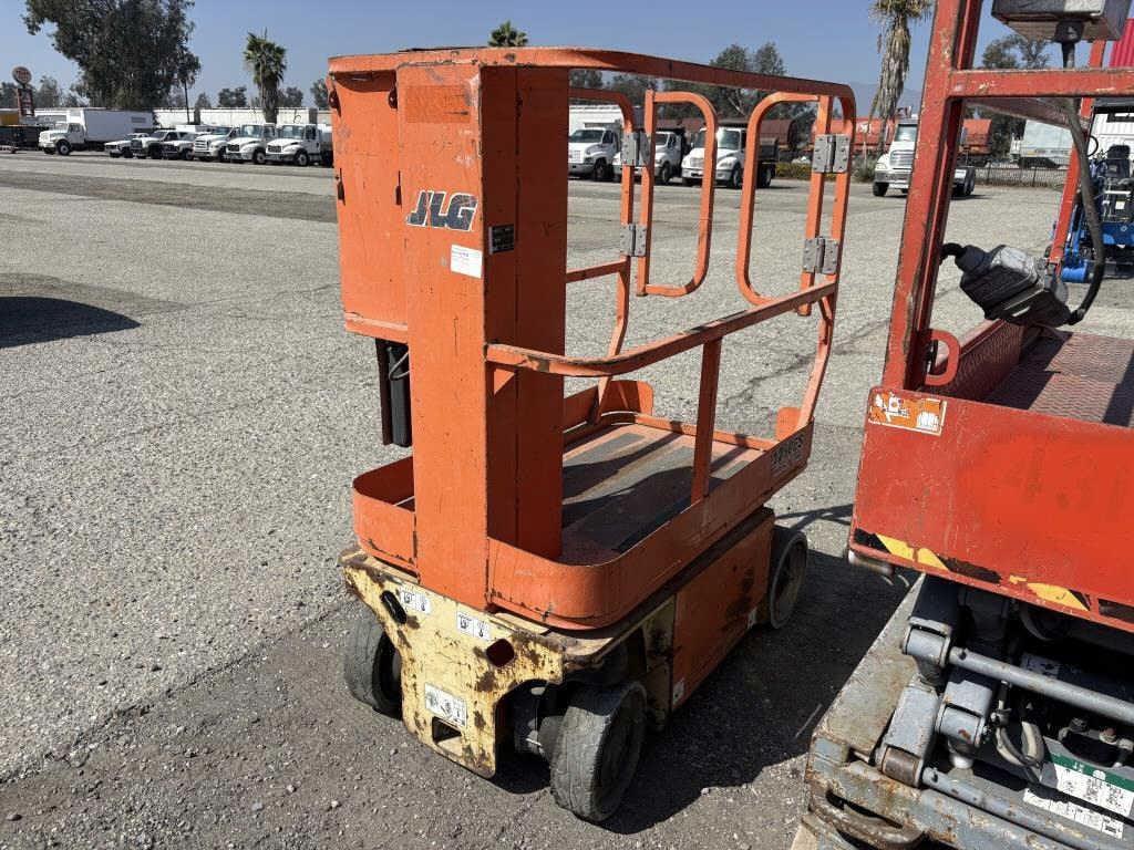 Image of JLG 1230ES Primary image
