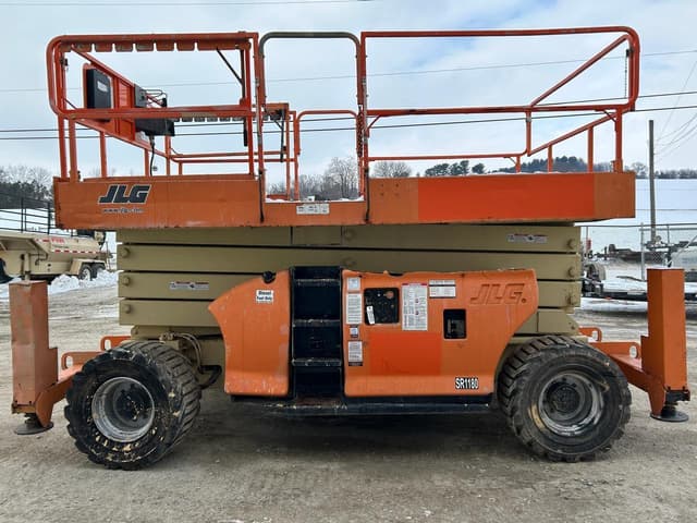 Image of JLG 4394RT equipment image 4