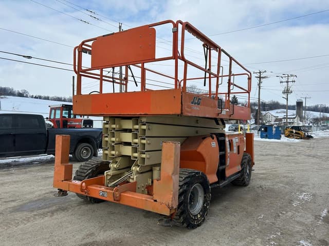 Image of JLG 4394RT equipment image 3