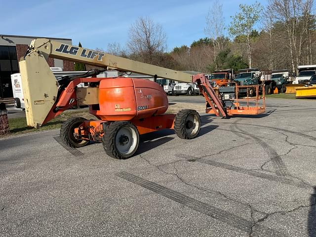 Image of JLG 600AJ equipment image 4