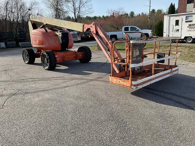Image of JLG 600AJ equipment image 2