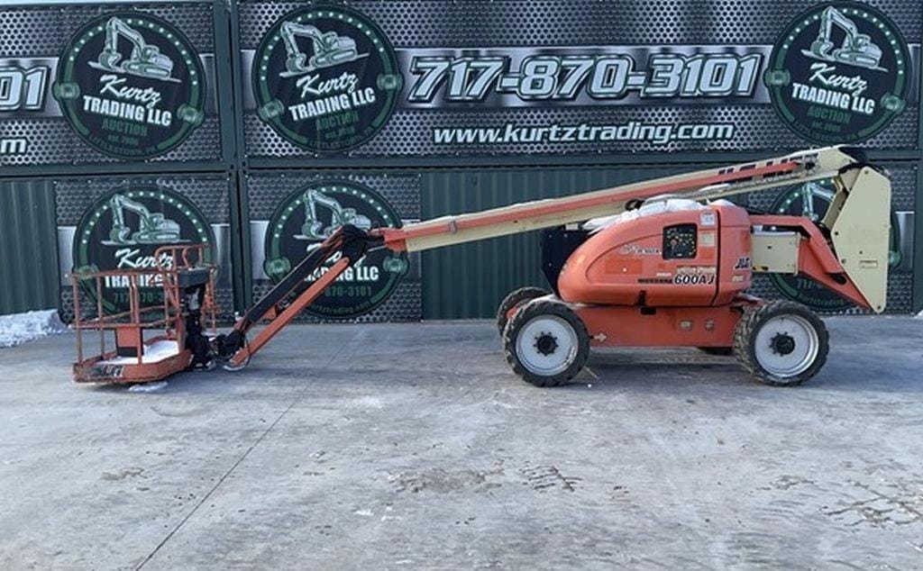 2010 JLG 600AJ Equipment Image0