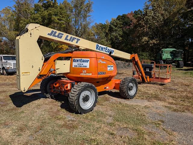 Image of JLG 600AJ equipment image 2