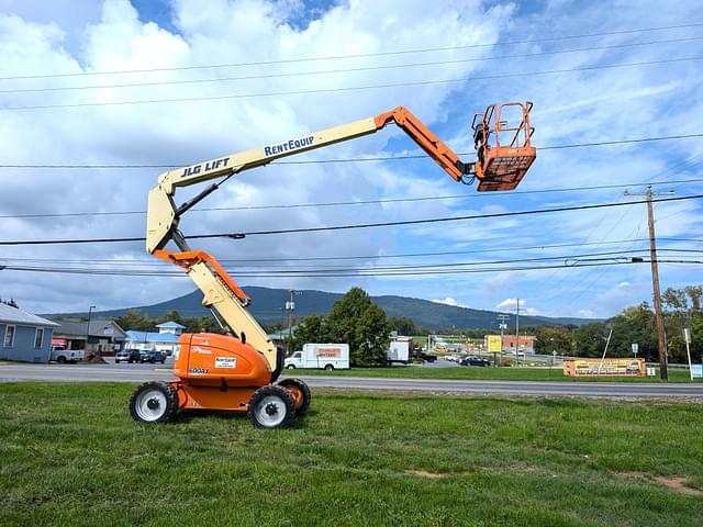 Image of JLG 600AJ equipment image 1