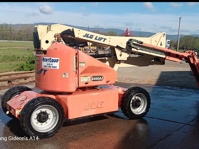 Image of JLG E450AJ equipment image 3