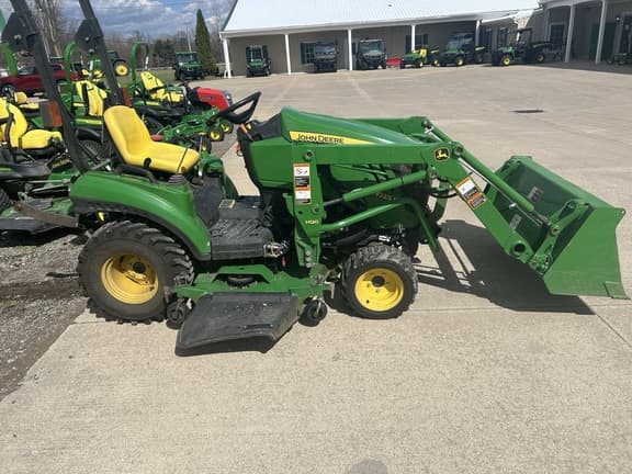 Image of John Deere 1023E equipment image 1