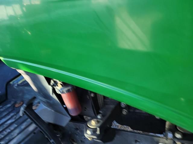 Image of John Deere 1023E equipment image 3