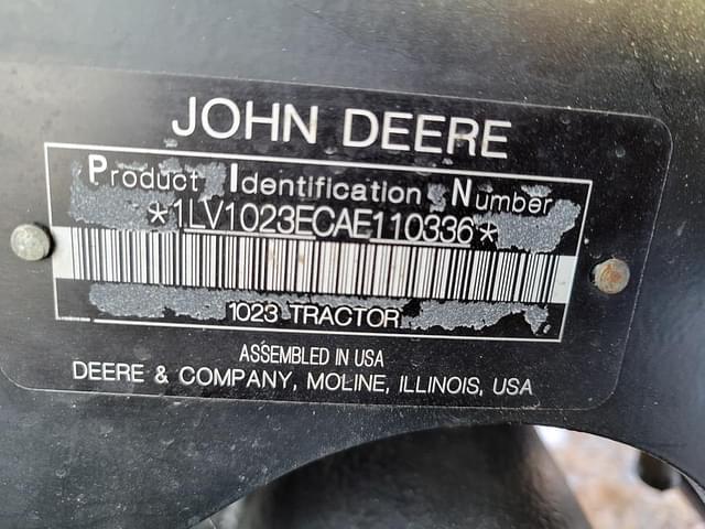 Image of John Deere 1023E equipment image 4