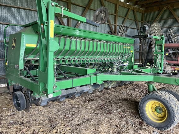 Image of John Deere 1590 equipment image 2