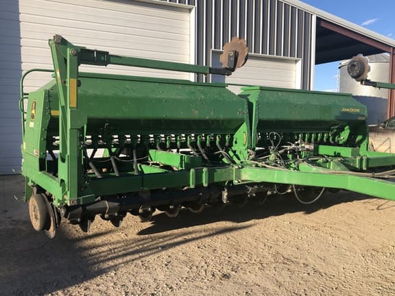 Image of John Deere 1590 equipment image 1