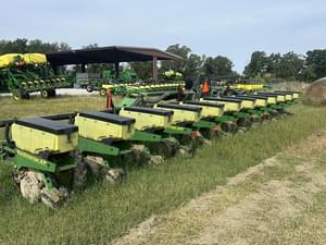 2010 John Deere 1720 Image