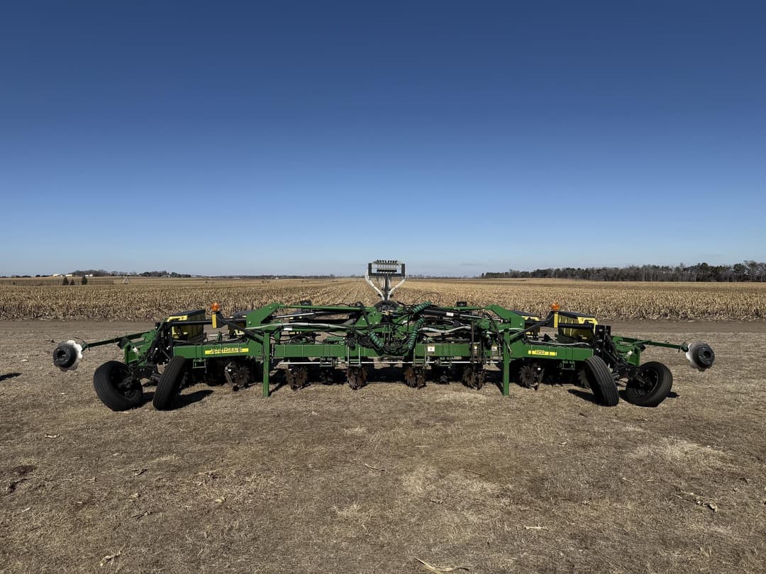 Image of John Deere 1720 Primary image