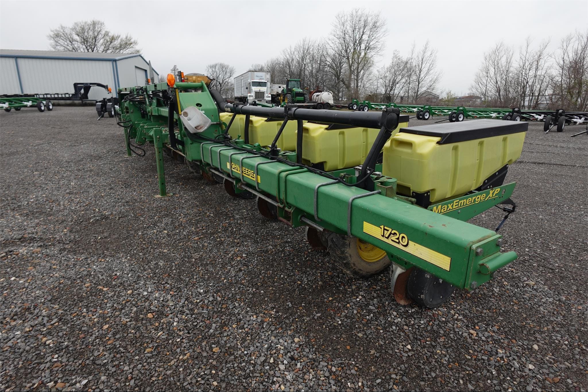 2010 John Deere 1720 Equipment Image0