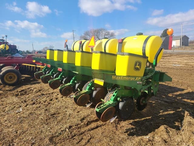 Image of John Deere 1750 equipment image 4