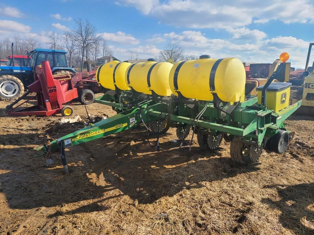 2010 John Deere 1750 Equipment Image0