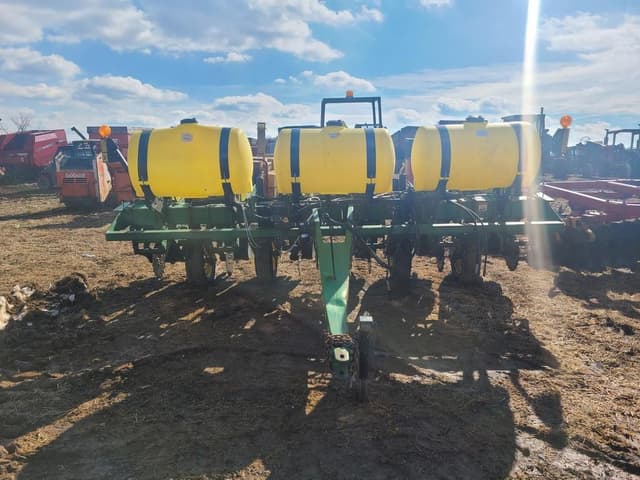 Image of John Deere 1750 equipment image 1