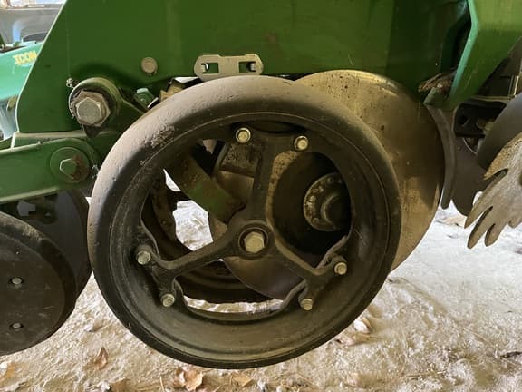 Image of John Deere 1760 equipment image 2