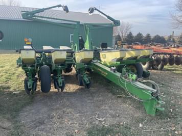 Main image John Deere 1760