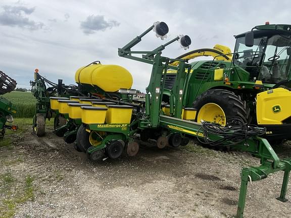 Image of John Deere 1770 Primary image