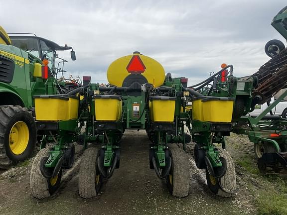 Image of John Deere 1770 equipment image 3