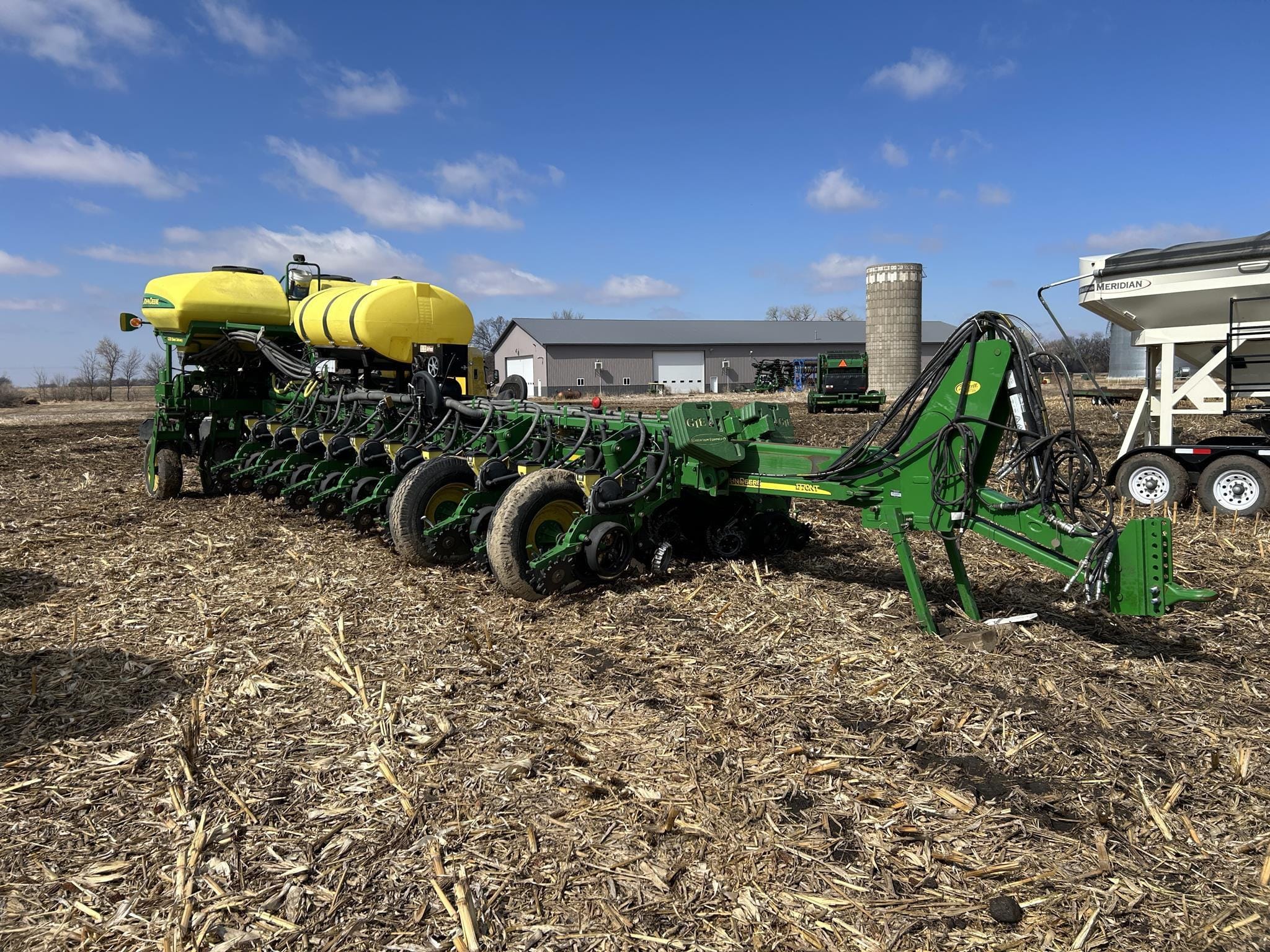 2010 John Deere 1770 Equipment Image0