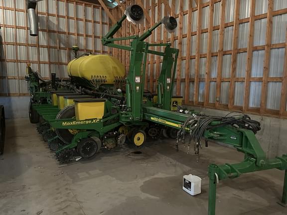 Image of John Deere 1770 Primary image