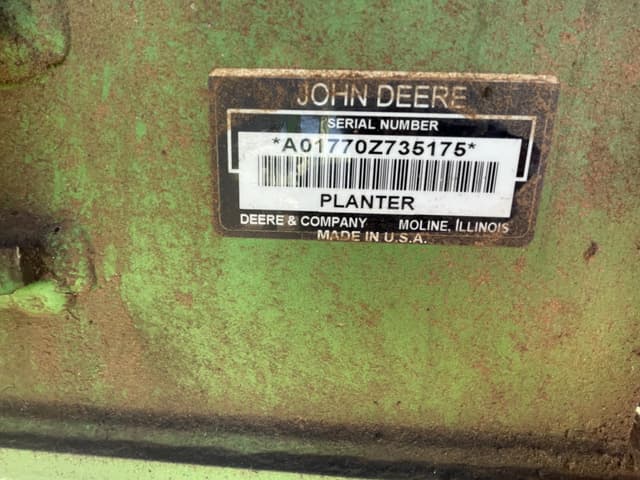 Image of John Deere 1770 equipment image 1