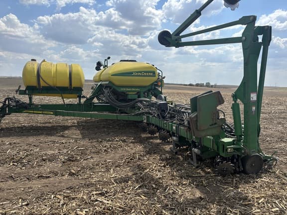 Image of John Deere 1770 Image 0