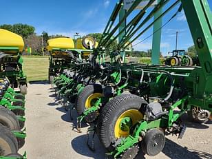 Main image John Deere 1770 6