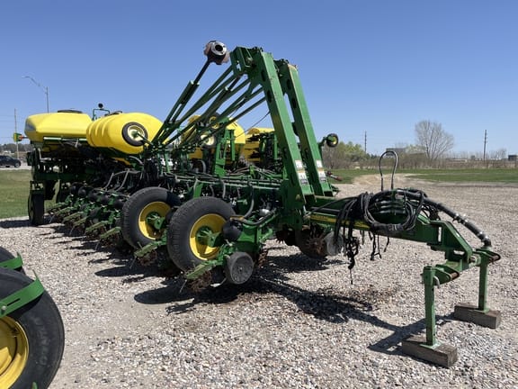 2019 John Deere 1770 Equipment Image0