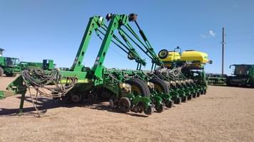 Main image John Deere 1770