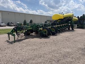2010 John Deere 1770 Image