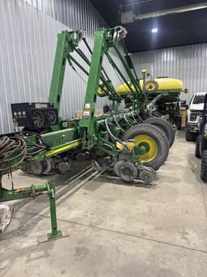 2010 John Deere 1770 Image
