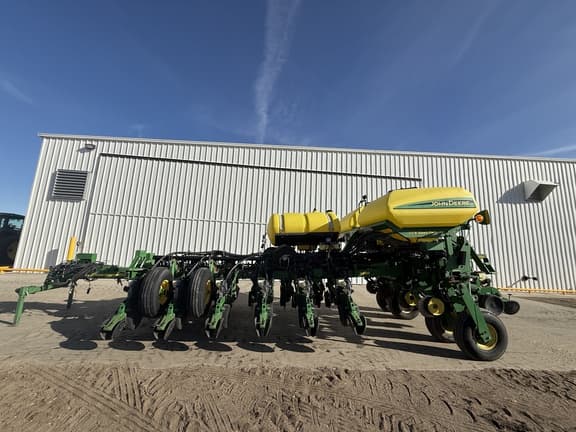 Image of John Deere 1770 Primary image