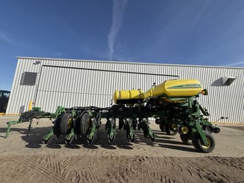 Main image John Deere 1770