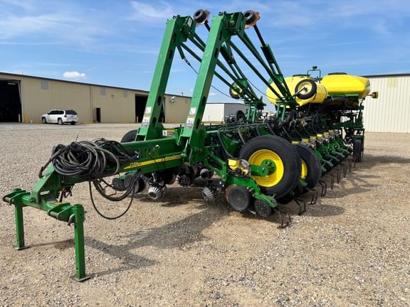 Main image John Deere 1770