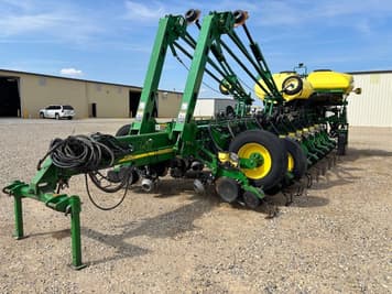 Main image John Deere 1770