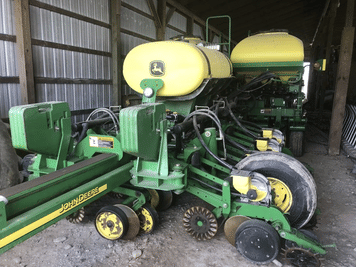 Main image John Deere 1770