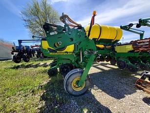 Main image John Deere 1770 5