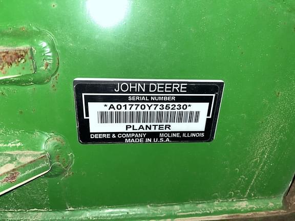 Image of John Deere 1770 equipment image 1