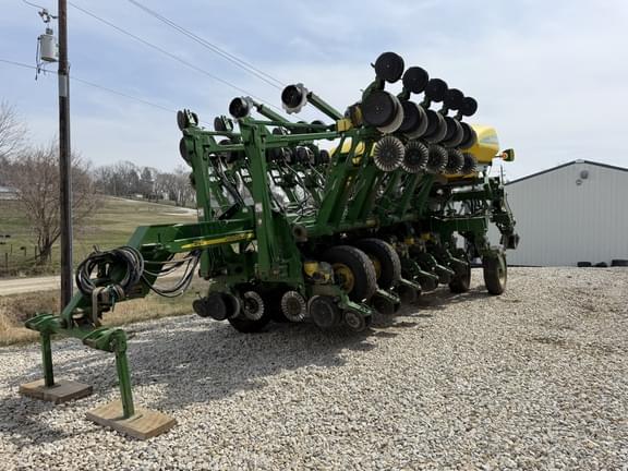 Image of John Deere 1790 Primary image