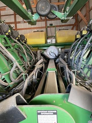 Image of John Deere 1790 equipment image 1