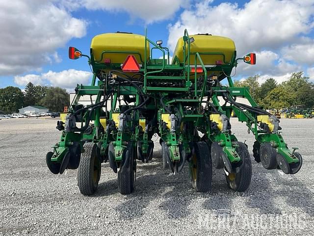 Image of John Deere 1790 equipment image 3