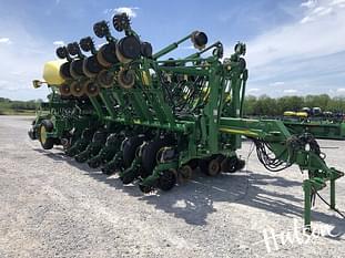 2010 John Deere 1790 Equipment Image0