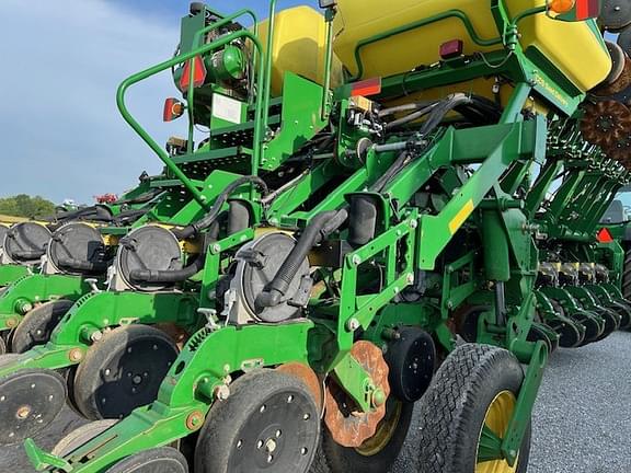 Image of John Deere 1790 Primary image