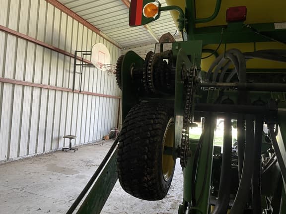 Image of John Deere 1790 equipment image 3