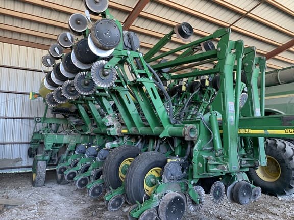 Image of John Deere 1790 equipment image 3