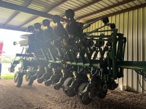 2010 John Deere 1790 Image