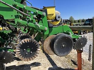 Main image John Deere 1790 5