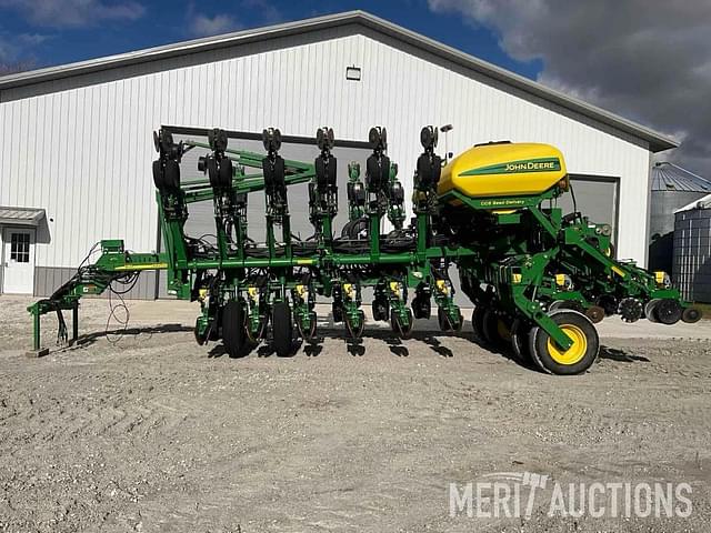 Image of John Deere 1790 equipment image 1